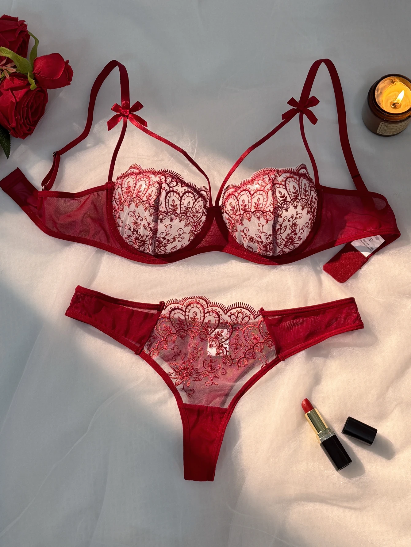 Conjunto de Lingerie - Semi Transparente Com Laço. - Imagem 8