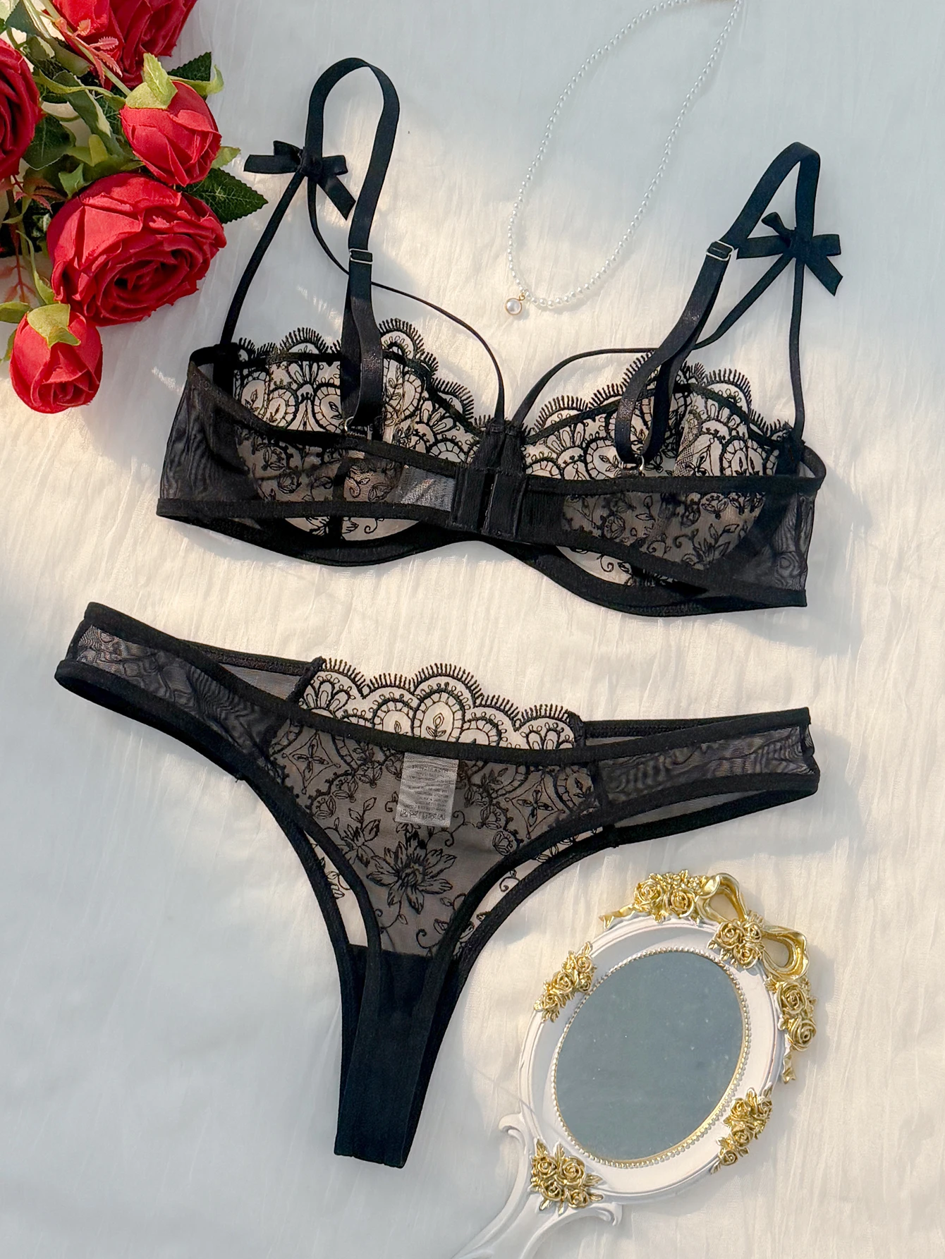 Conjunto de Lingerie - Semi Transparente Com Laço. - Imagem 10