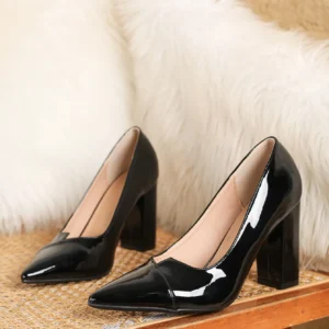 Sapatos Femininos - Couro Patente Envernizado.