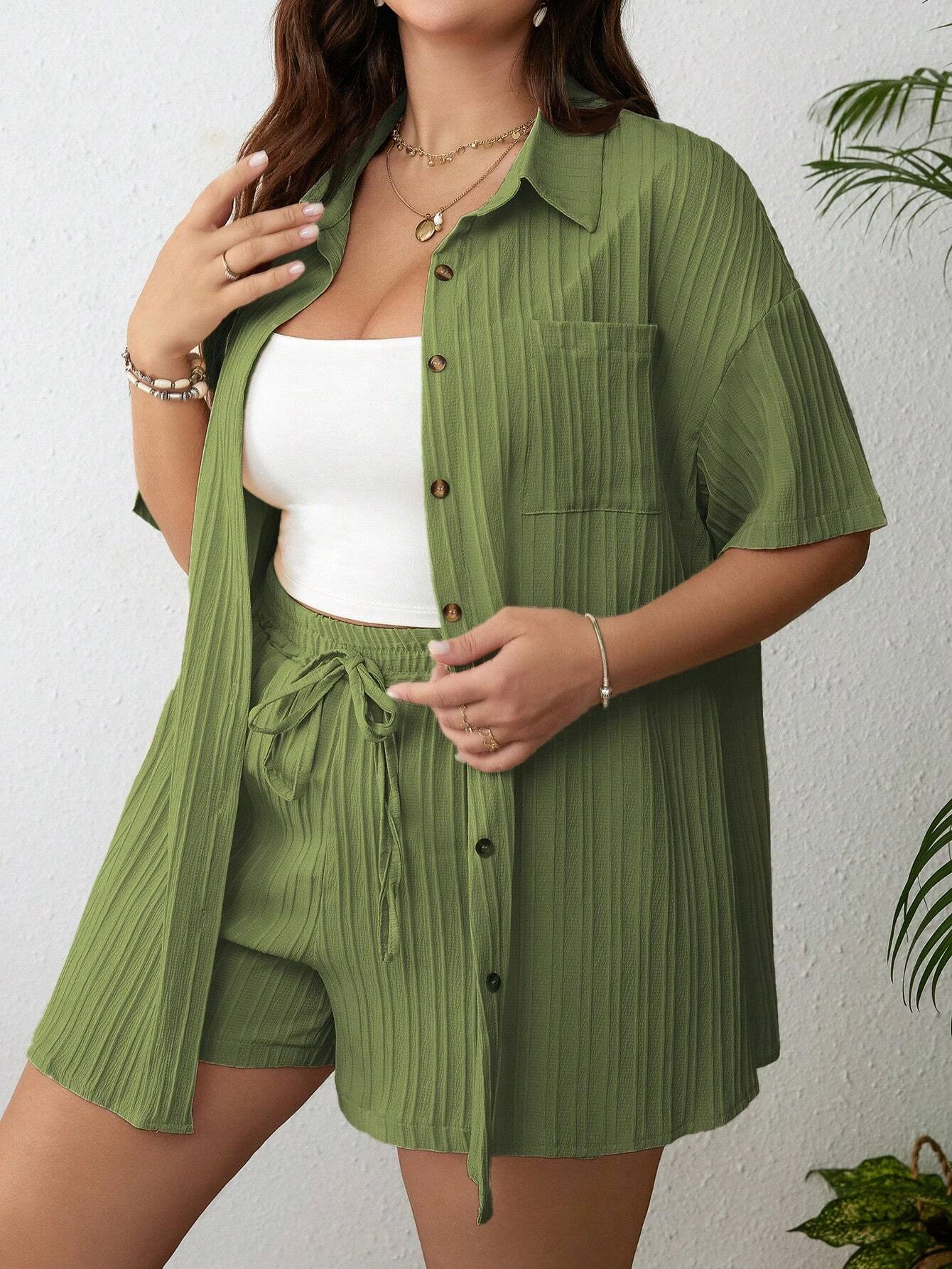 Conjunto de Calças Curtas Casuais de Verão para Mulheres Plus Size. - Imagem 3